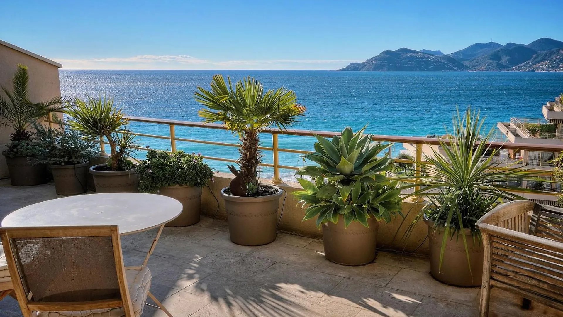 Immogroom - Panoramic Sea View - Terrace - 1 Min From The Beach - Parking Cannes